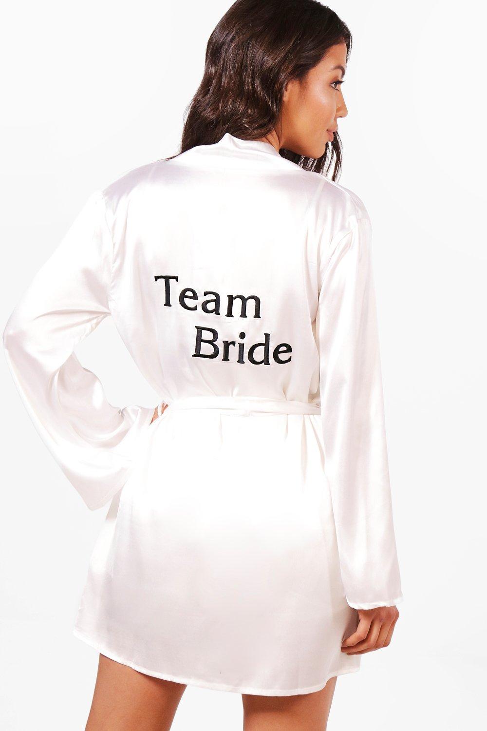 White обзор. Team Bride перевод.